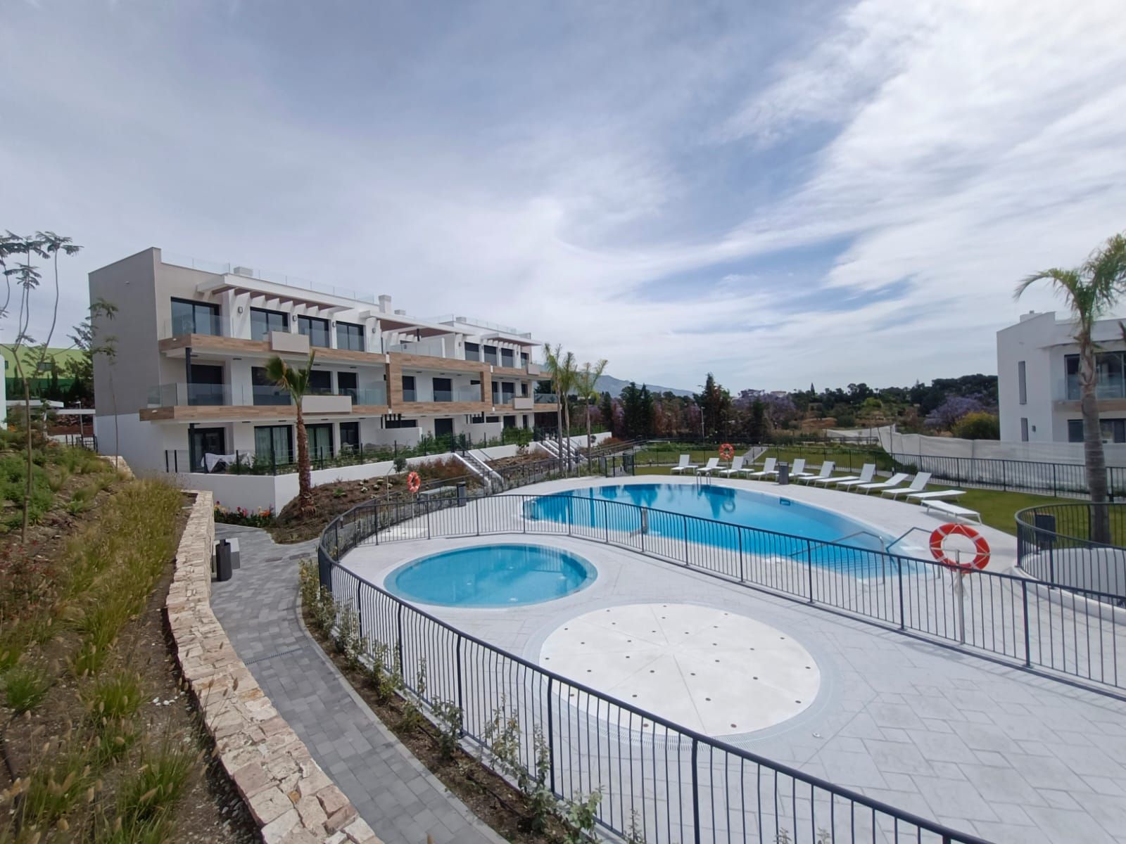 Swimming pool of Apartment to rent in Estepona  with Air Conditioner, Terrace and Storage room