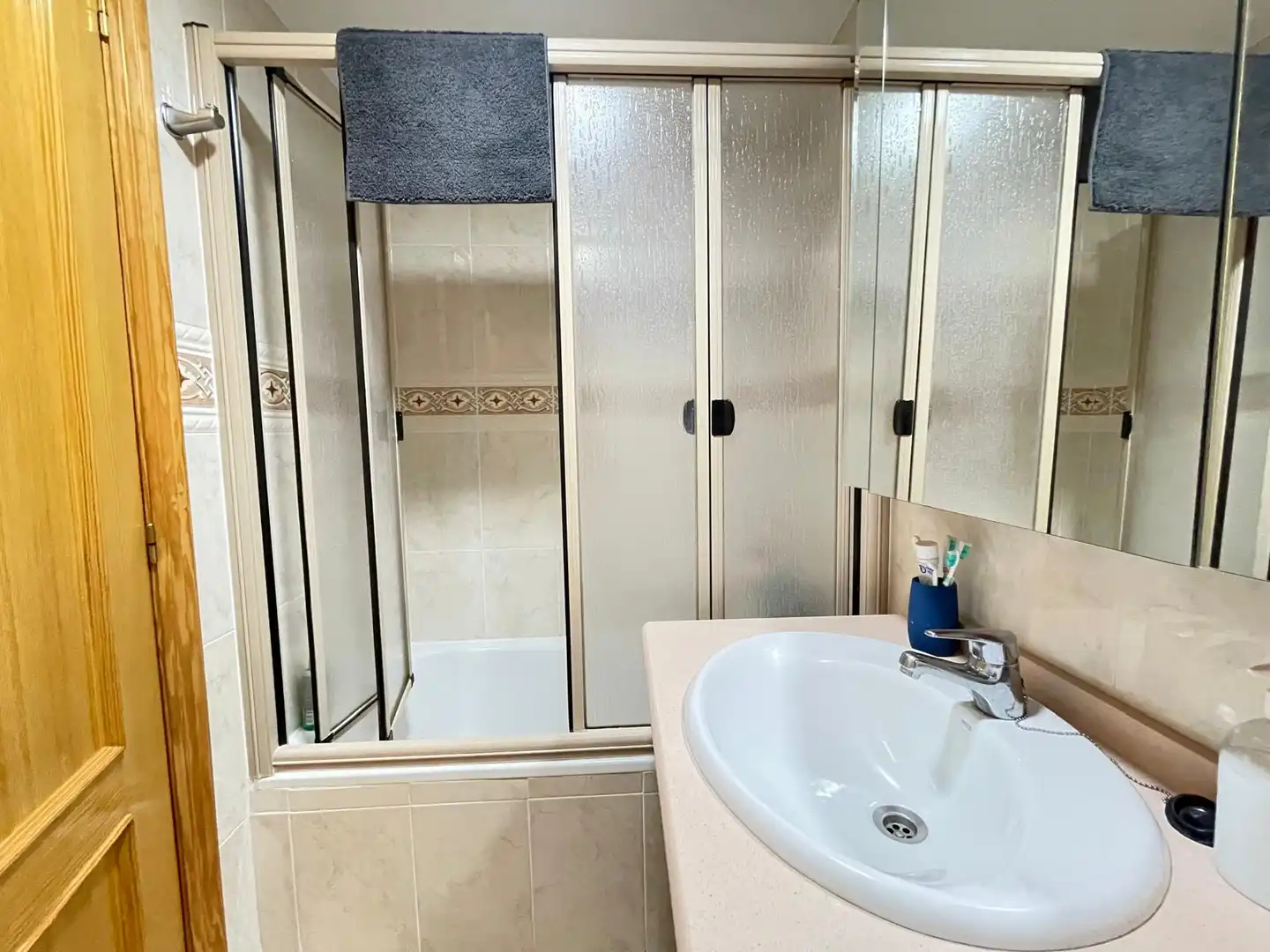 Bany de Apartament en venda en Moncofa amb Terrassa, Moblat i Forn