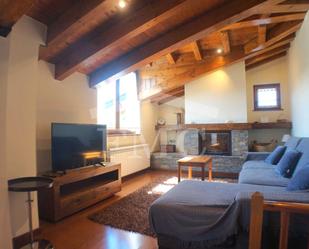 Sala d'estar de Dúplex de lloguer en Puigcerdà amb Calefacció, Parquet i Terrassa