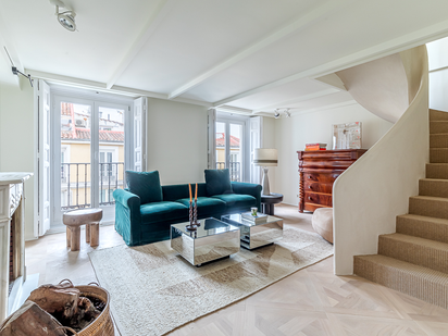 Sala d'estar de Apartament en venda en  Madrid Capital amb Calefacció i Terrassa