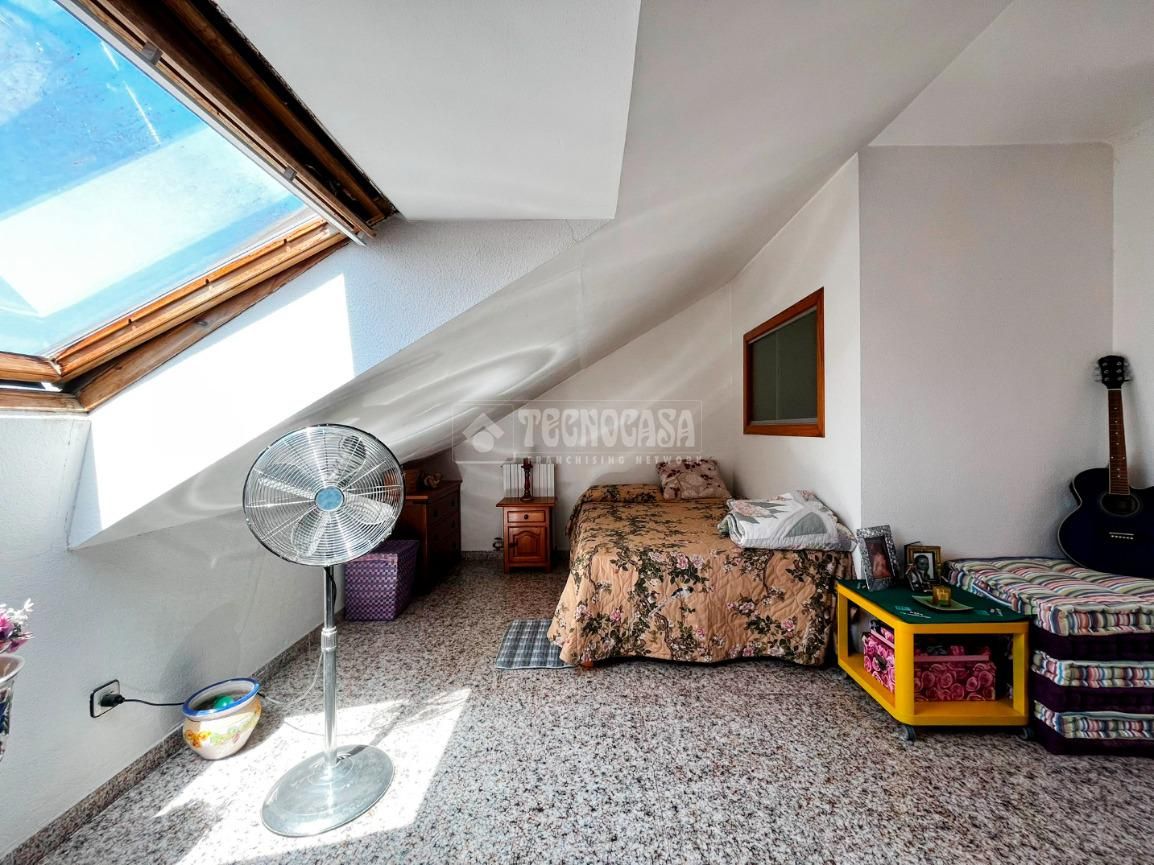 Bedroom of Single-family semi-detached for sale in  Zaragoza Capital  with Terrace and Balcony
