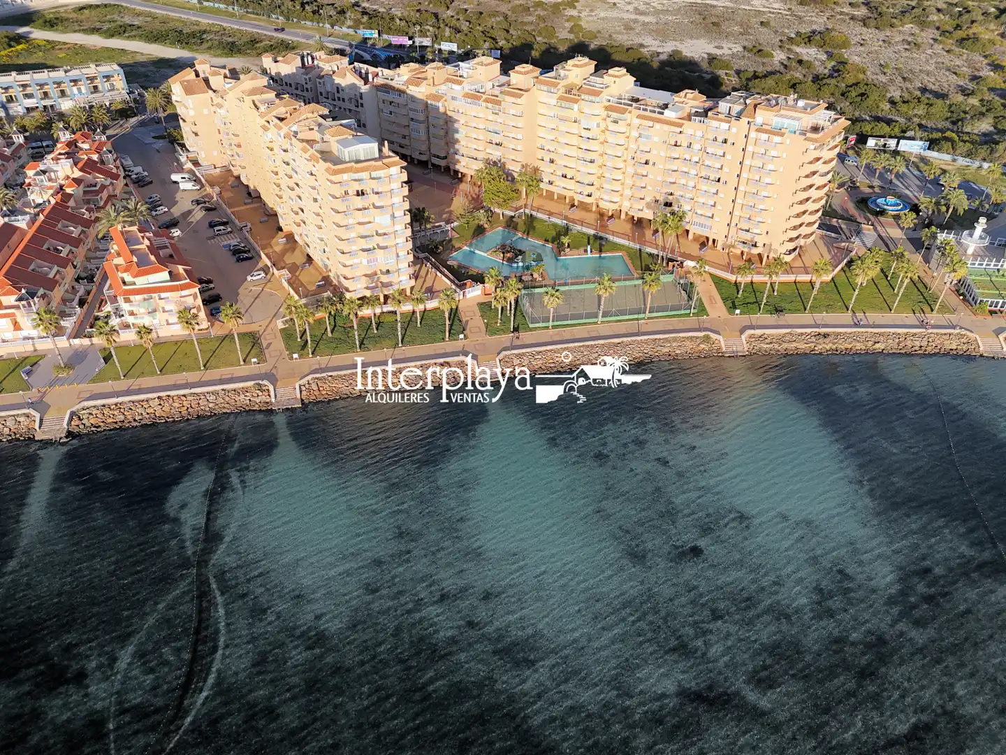 Dúplex en venda en La Manga del Mar Menor amb Moblat i Piscina comunitària