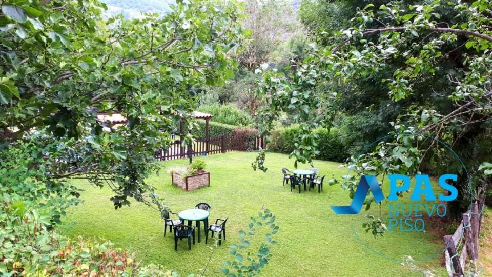 Jardín de Casa o chalet en venta en Camaleño con Calefacción, Jardín privado y Terraza