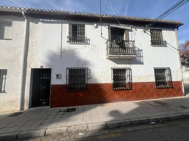 Piso en Venta en Calle Antonio Machado en Angustias - Chana - Encina