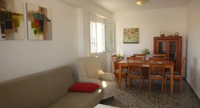 Apartamento de alquiler en Carrer de l'Almirall Roger de Llúria, Oliva Playa