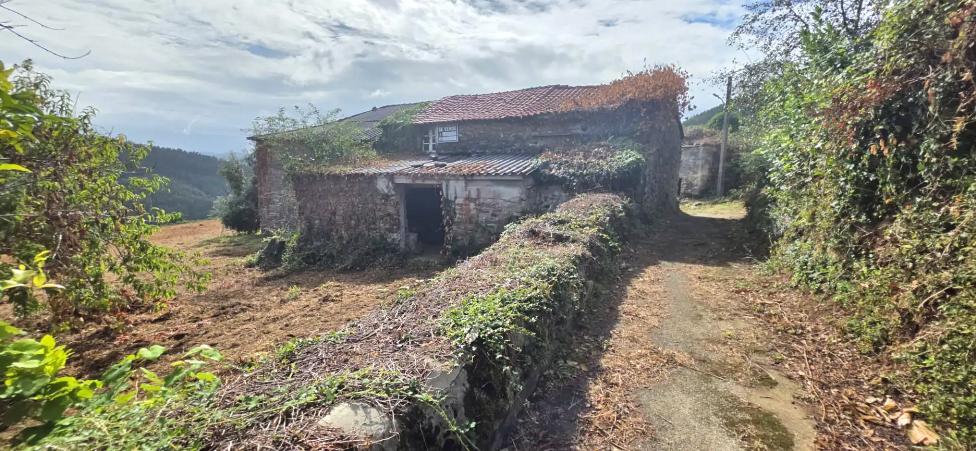 Finca rústica en venda en Valdoviño amb Jardí privat
