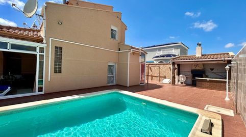 Foto 3 de Casa o xalet en venda a Avenida Baracaldo, Zona Carrefour - Urbanizaciones, Torrevieja