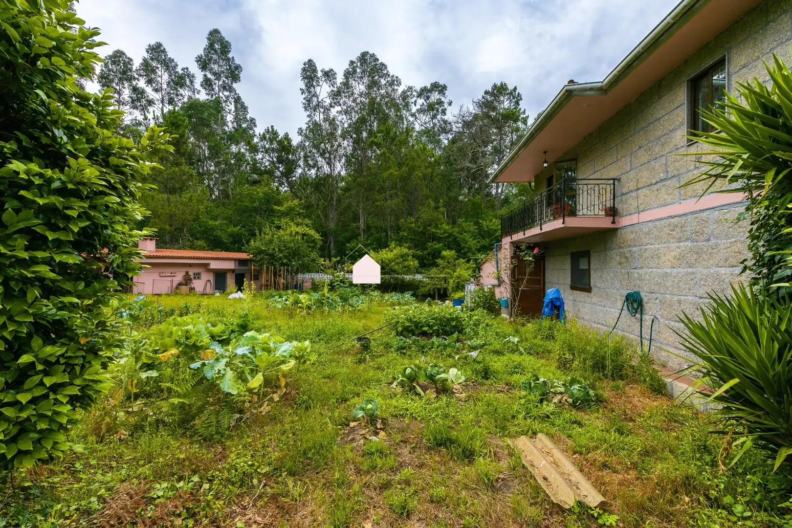 Casa o chalet en venta en Gondomar con Calefacción, Jardín privado y Trastero