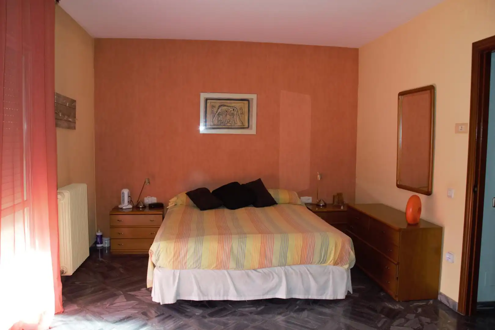 Habitación de Casa adosada en venta en Manresa con Calefacción
