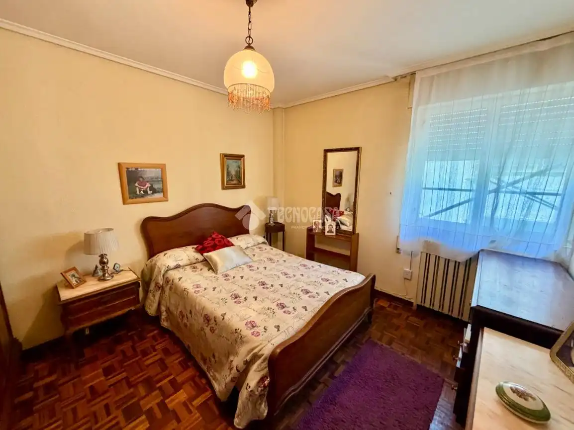 Schlafzimmer von Wohnung zum Verkauf in Santander