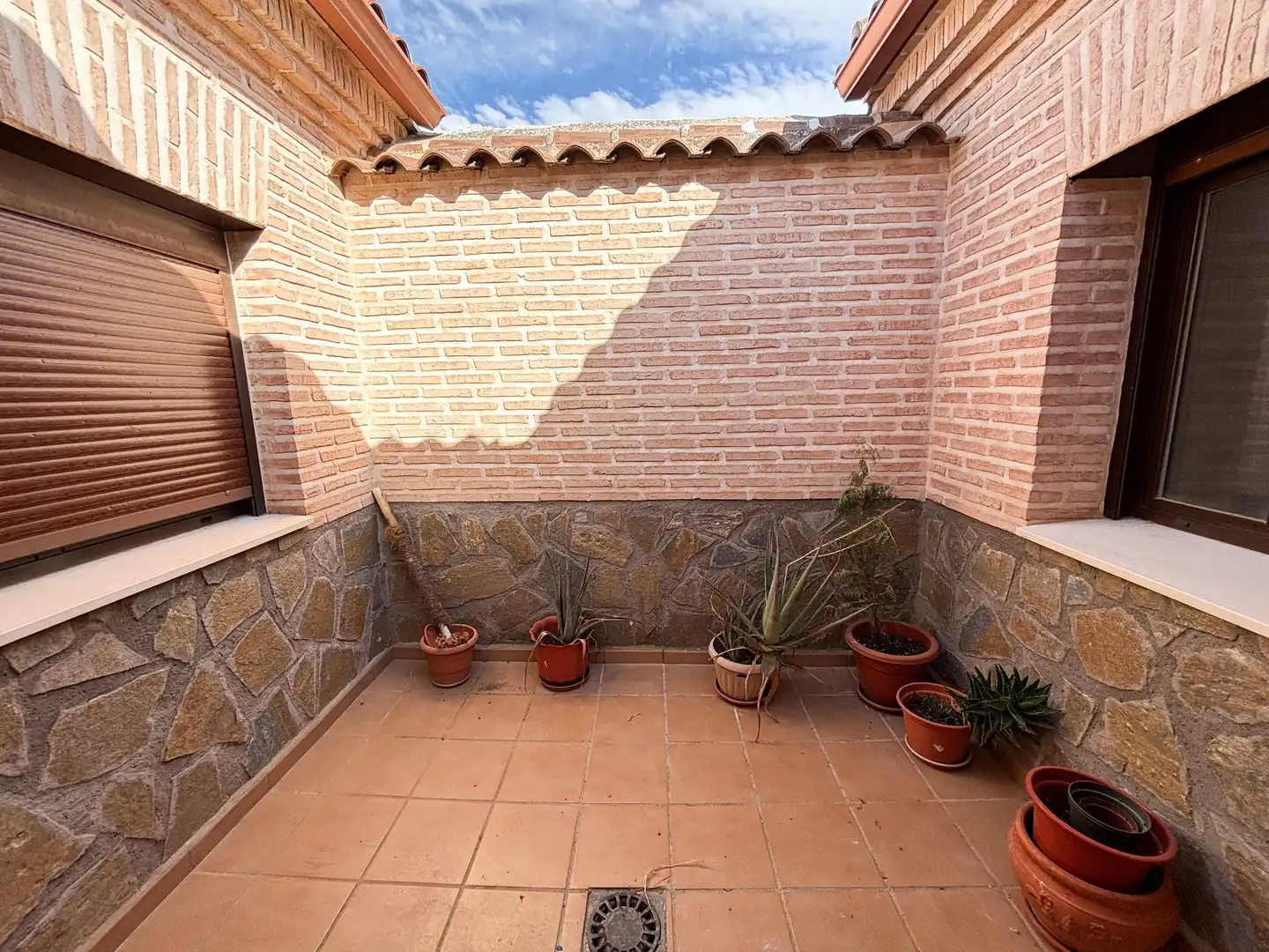 Terrace of Houses for sale in Polán  with Air Conditioner, Heating and Private garden