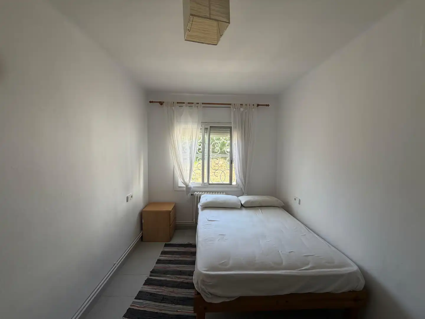 Dormitori de Casa o xalet en venda en Mont-roig del Camp amb Aire condicionat, Calefacció i Jardí privat