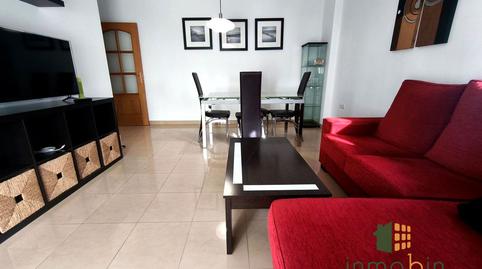 Foto 4 de Apartamento de alquiler en De la Constitución, Don Benito, Badajoz