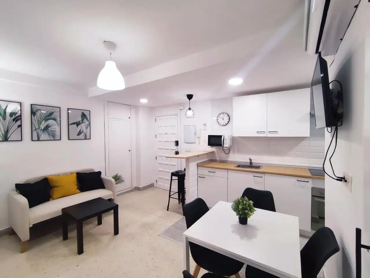 Habitación en Julio Moreno Dávila, Cartuja