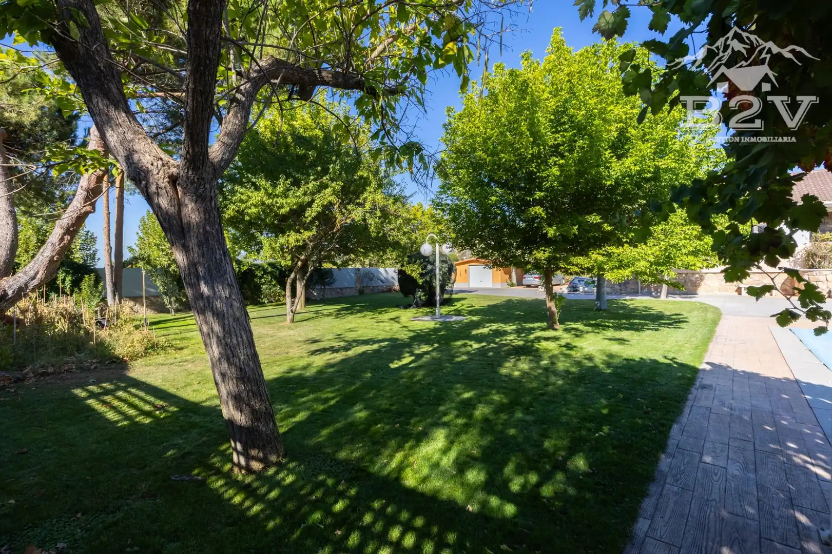 Garden of Houses for sale in Navalafuente  with Air Conditioner, Heating and Private garden