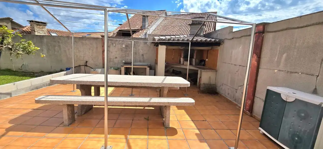 Terrassa de Casa o xalet en venda en Vilagarcía de Arousa amb Calefacció, Jardí privat i Terrassa