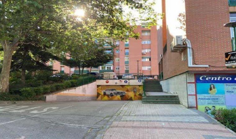 Foto 1 de Garaje en venta en Pz del Moro Almanzor Nº 9, Covibar - Pablo Iglesias, Madrid
