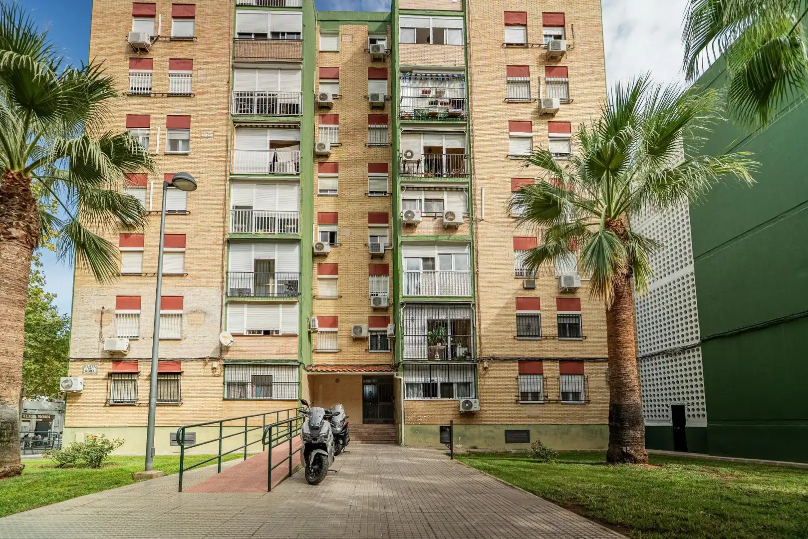 Appartamento con ascensore in vendita a Plaza ROMA