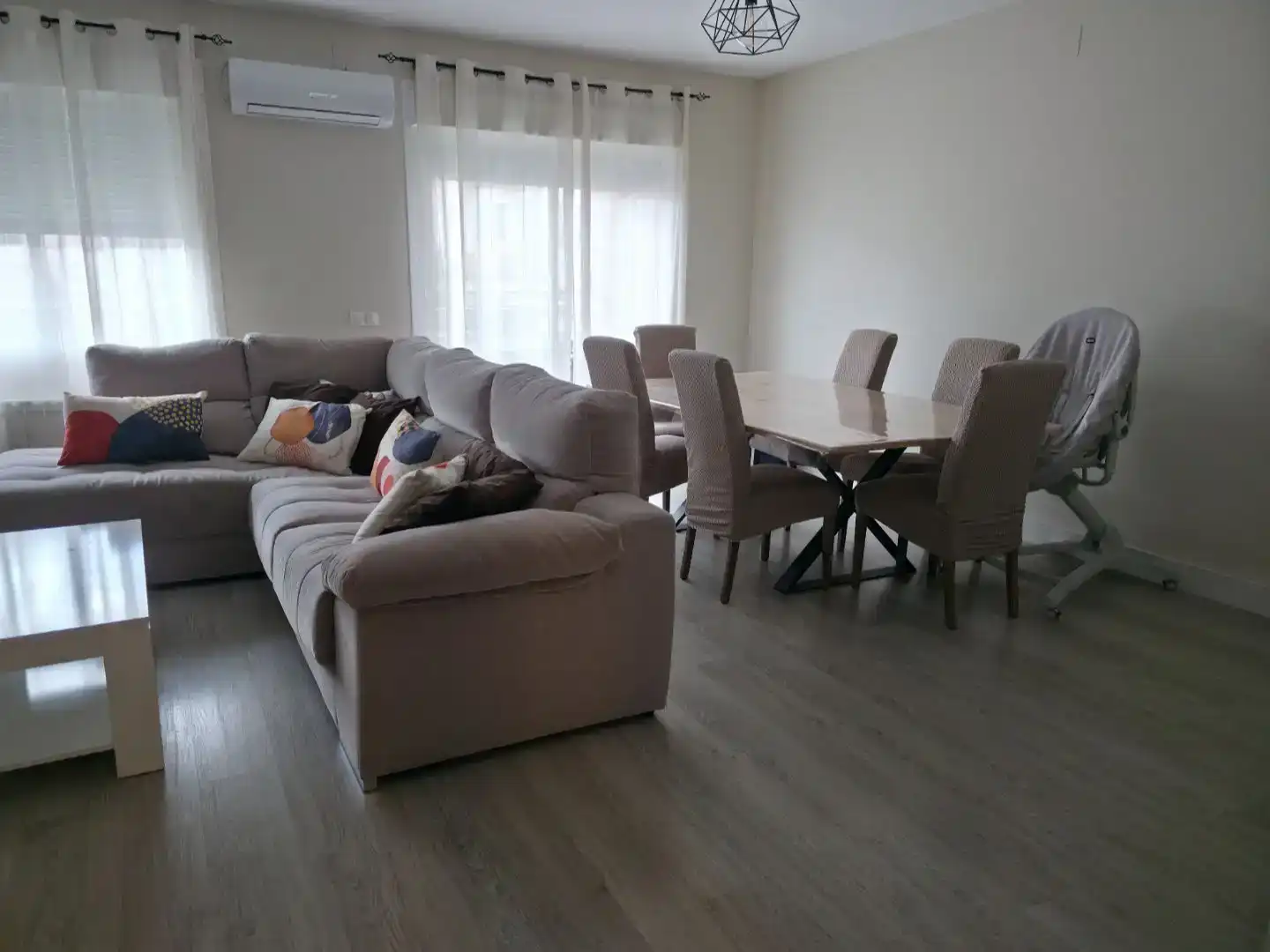 Sala de estar de Casa o chalet en venta en Seseña con Aire acondicionado, Piscina y Balcón