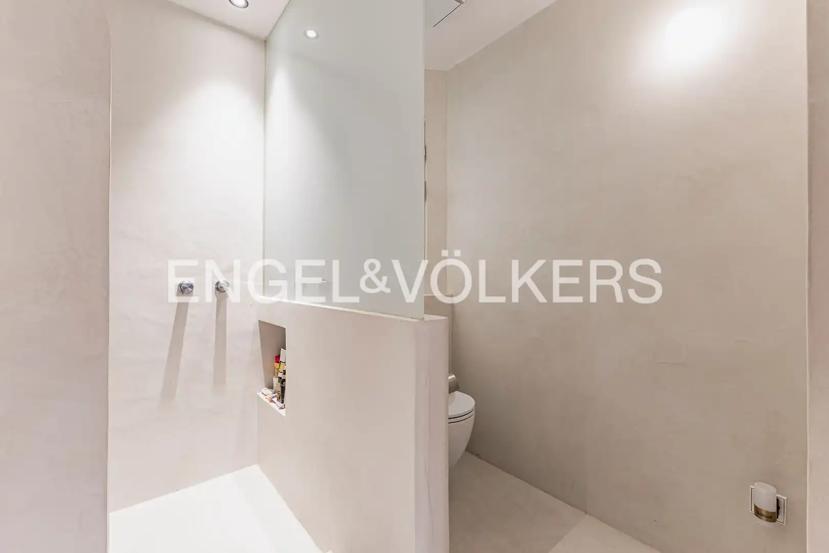 Baño de Ático en venta en Barcelona con Aire acondicionado, Calefacción y Terraza