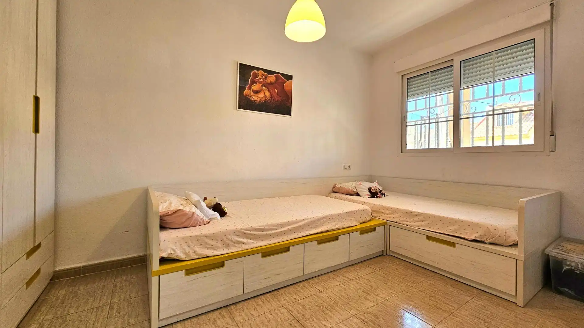 Dormitori de Casa adosada en venda en Cartagena amb Aire condicionat, Calefacció i Jardí privat