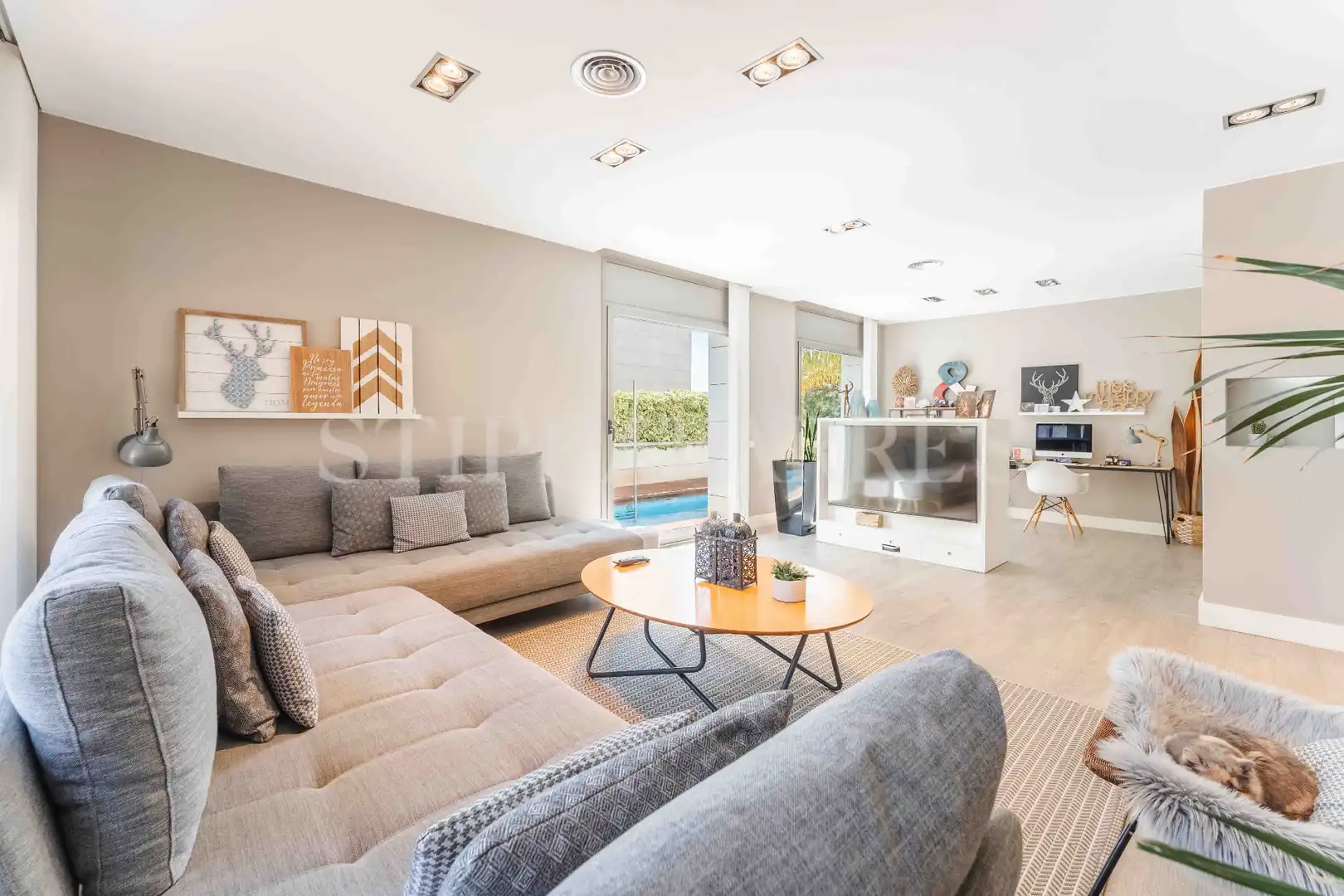 Sala de estar de Casa o chalet de alquiler en El Papiol con Aire acondicionado, Calefacción y Jardín privado
