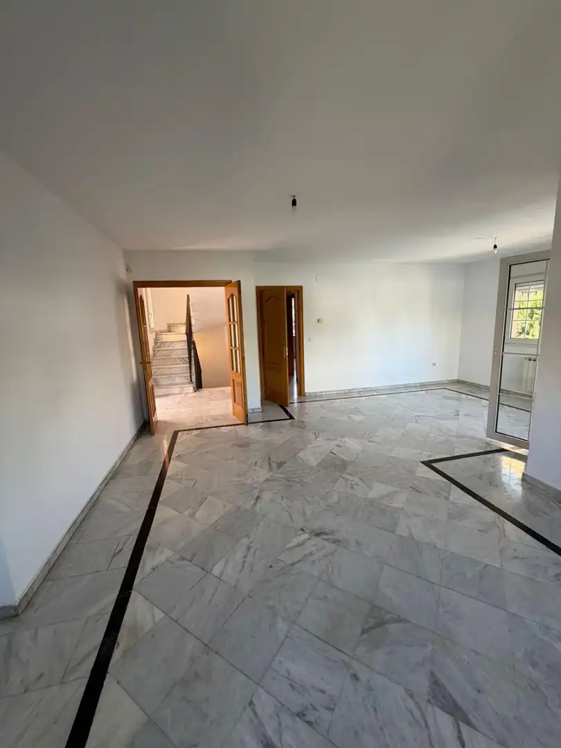 Casa o chalet de alquiler en Ogíjares con Calefacción, Jardín privado y Piscina