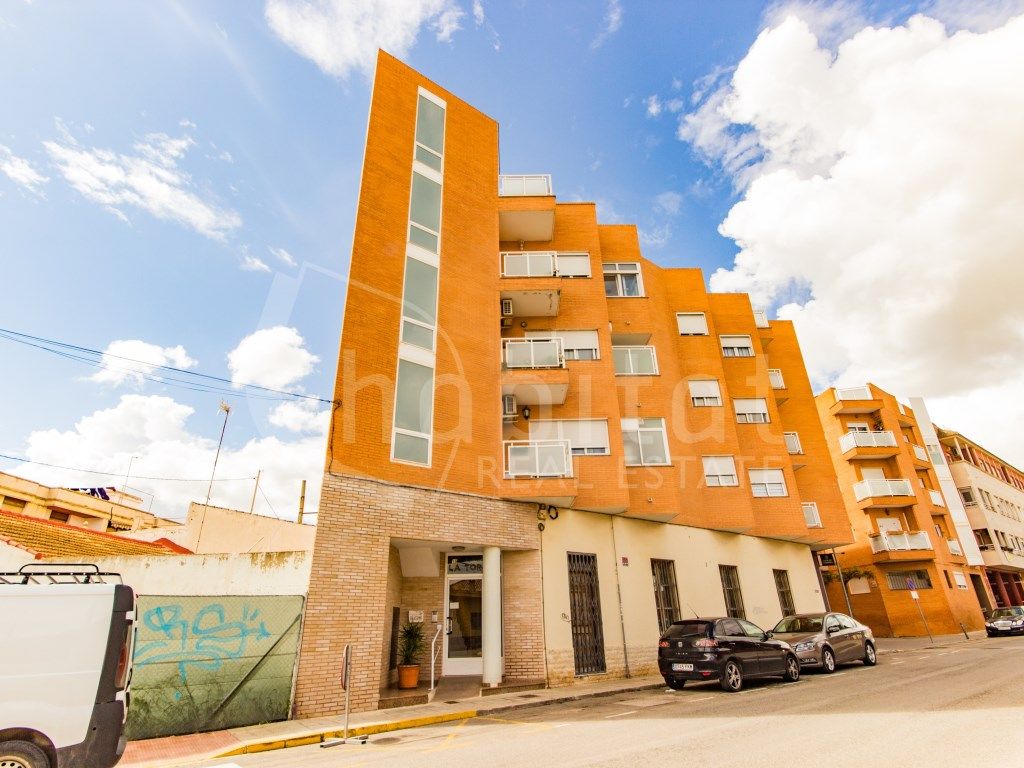 Exterior view of Apartment for sale in Los Montesinos  with Air Conditioner and Oven