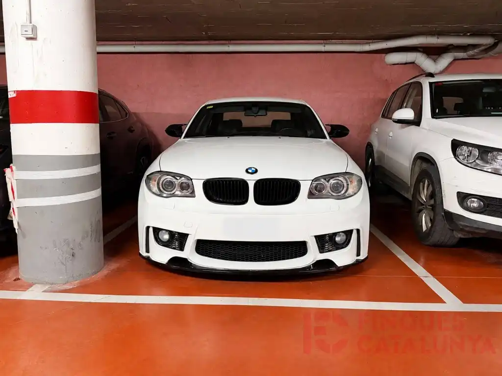 Parking de Piso en venta en Girona con Aire acondicionado y Calefacción