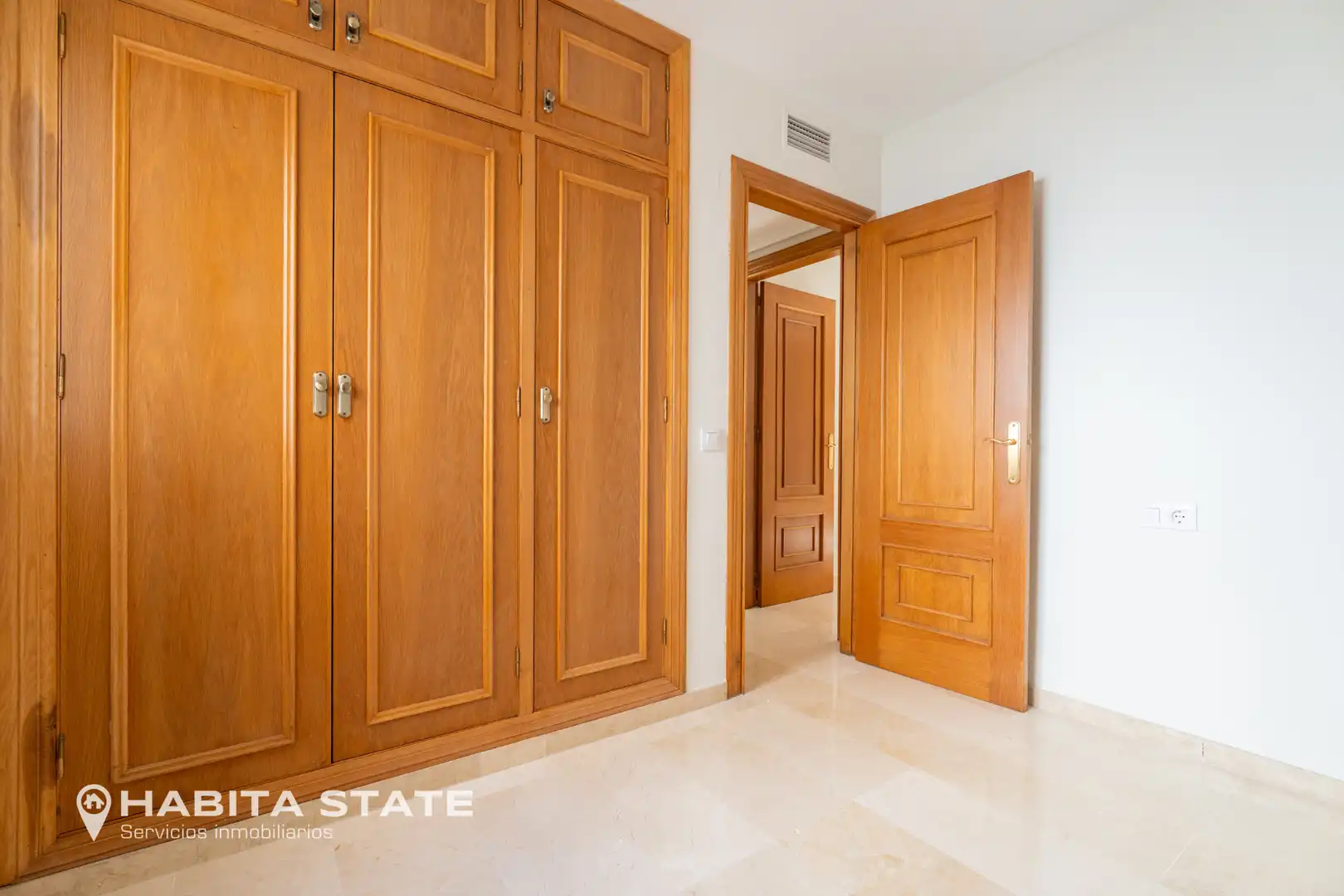 Flat for rent in Almería  with Air Conditioner, Heating and Terrace