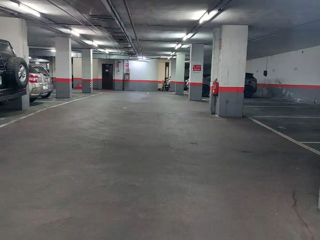 Parkplatz von Garage zur Miete in Madrid