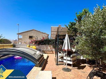 Villa con piscina in vendita a Orihuela Costa