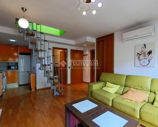 Living room of Flat for sale in Alcalá de Henares  with Air Conditioner, Heating and Storage room