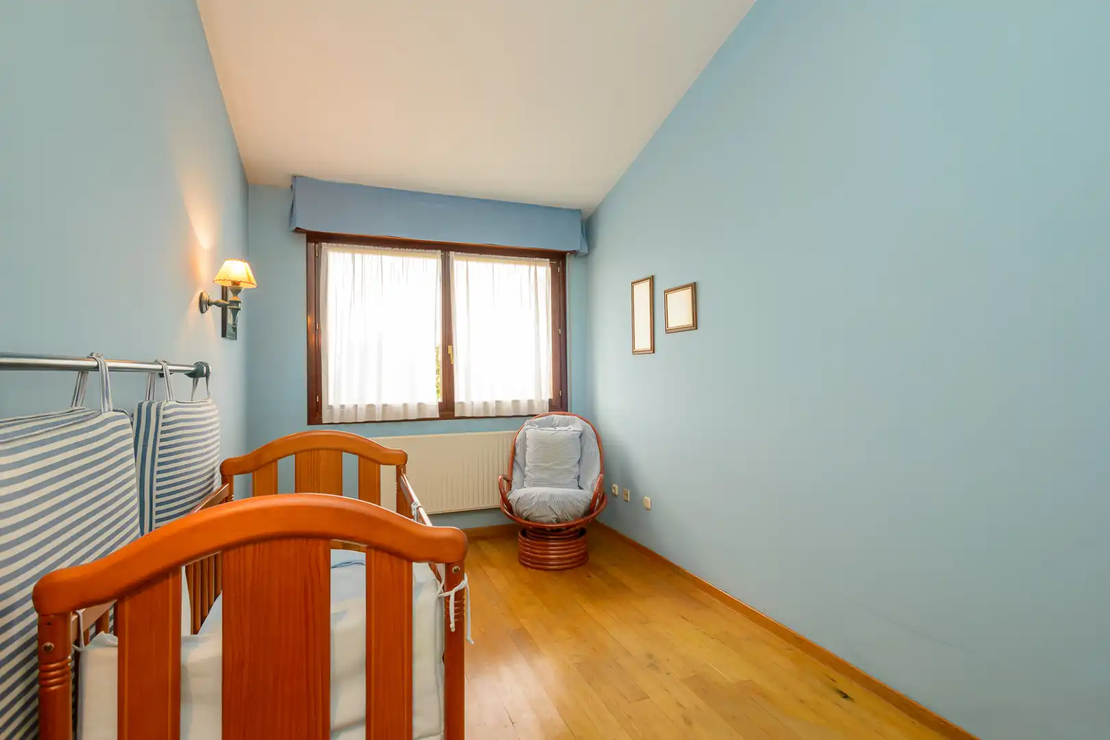 Habitación de Casa o chalet en venta en Oviedo  con Calefacción, Jardín privado y Parquet
