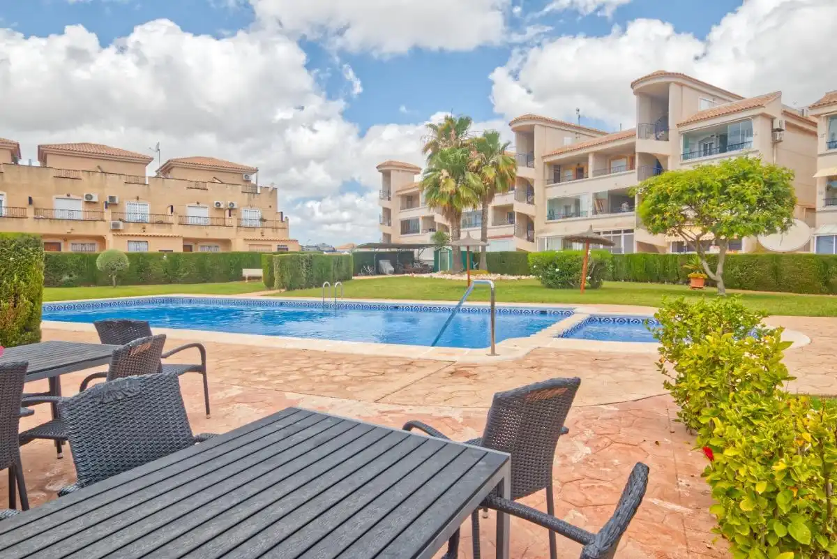 Piscina de Apartamento en venta en Orihuela con Aire acondicionado, Terraza y Amueblado