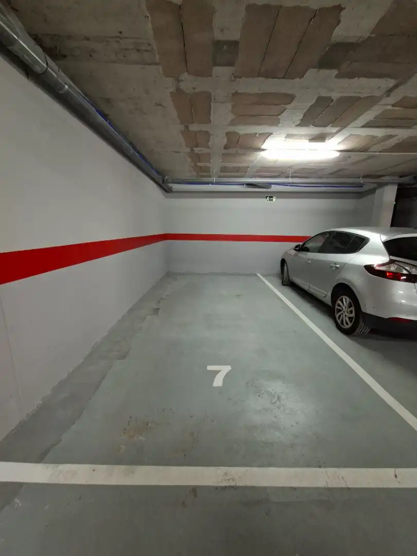 Parkplatz von Wohnung zum Verkauf in Pineda de Mar mit Klimaanlage, Heizung und Privatgarten