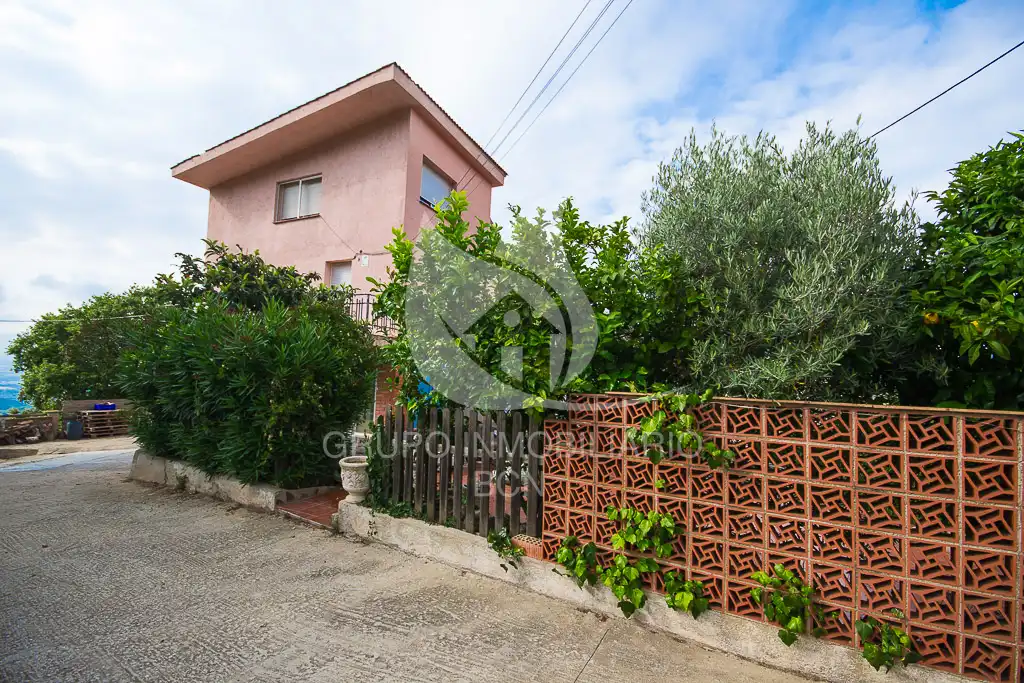 Chalet con terraza en venta en Carrer Músic Pau Casals, imagen 4