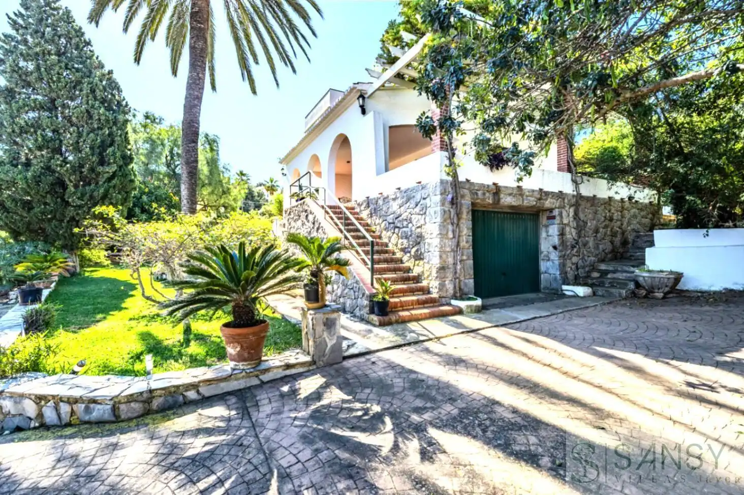 Houses for sale in Las Rotas / Les Rotes