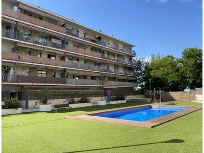 Swimming pool of Flat for sale in Sant Cugat del Vallès  with Air Conditioner, Terrace and Swimming Pool