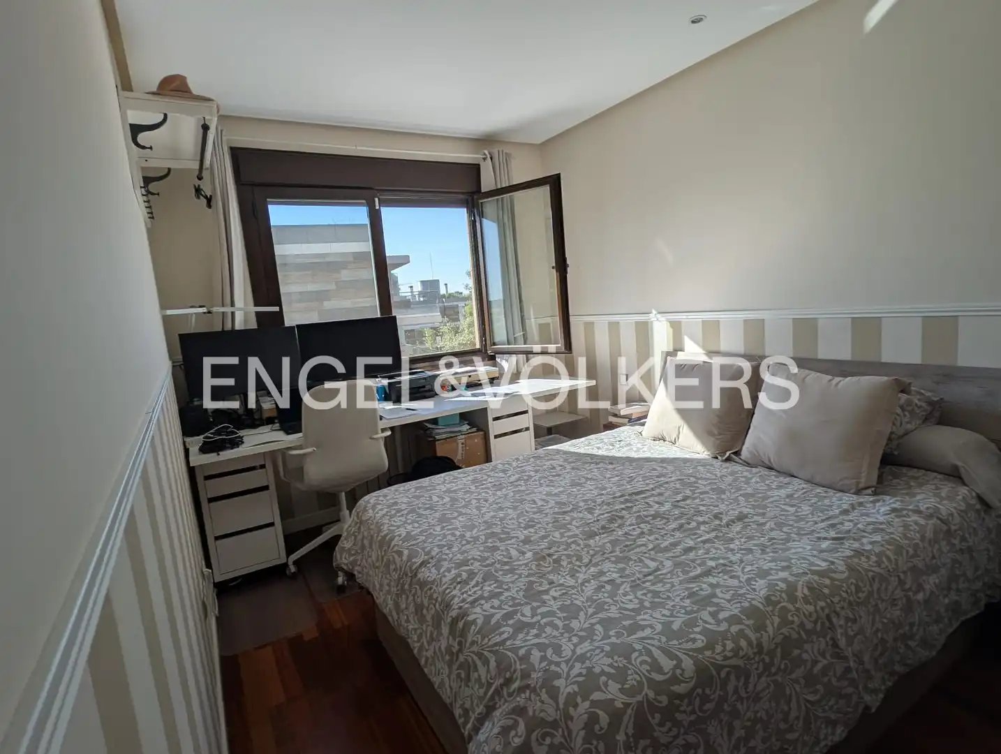Bedroom of Flat for rent in Las Rozas de Madrid  with Air Conditioner, Heating and Private garden
