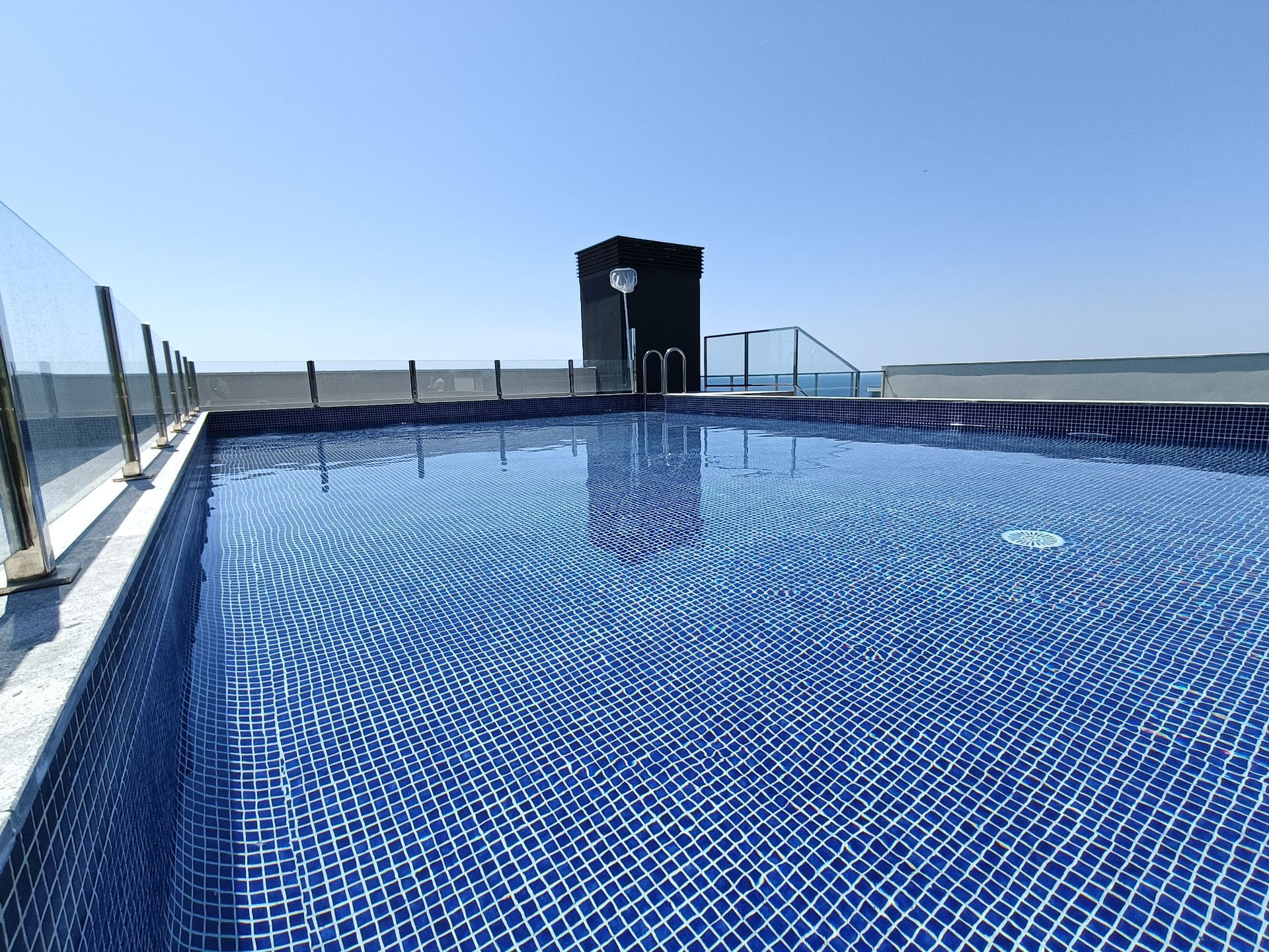 Swimming pool of Flat to rent in Mataró  with Air Conditioner, Heating and Terrace