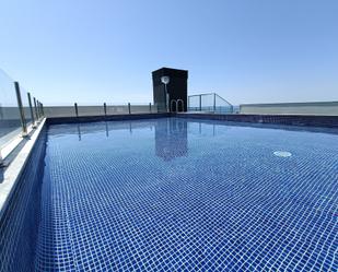 Swimming pool of Flat to rent in Mataró  with Air Conditioner, Heating and Terrace