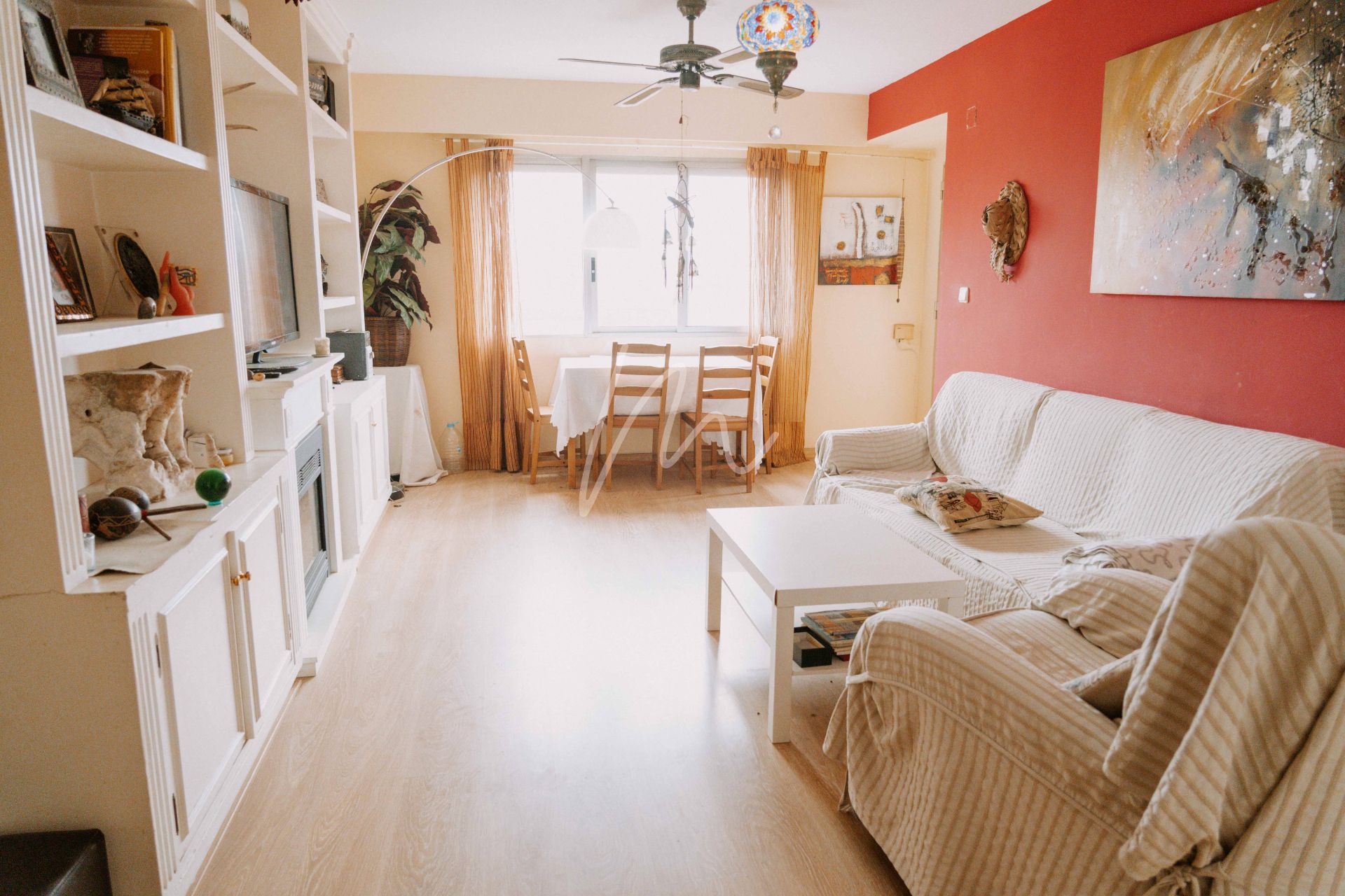 Living room of Flat for sale in  Valencia Capital  with Terrace, Furnished and Balcony