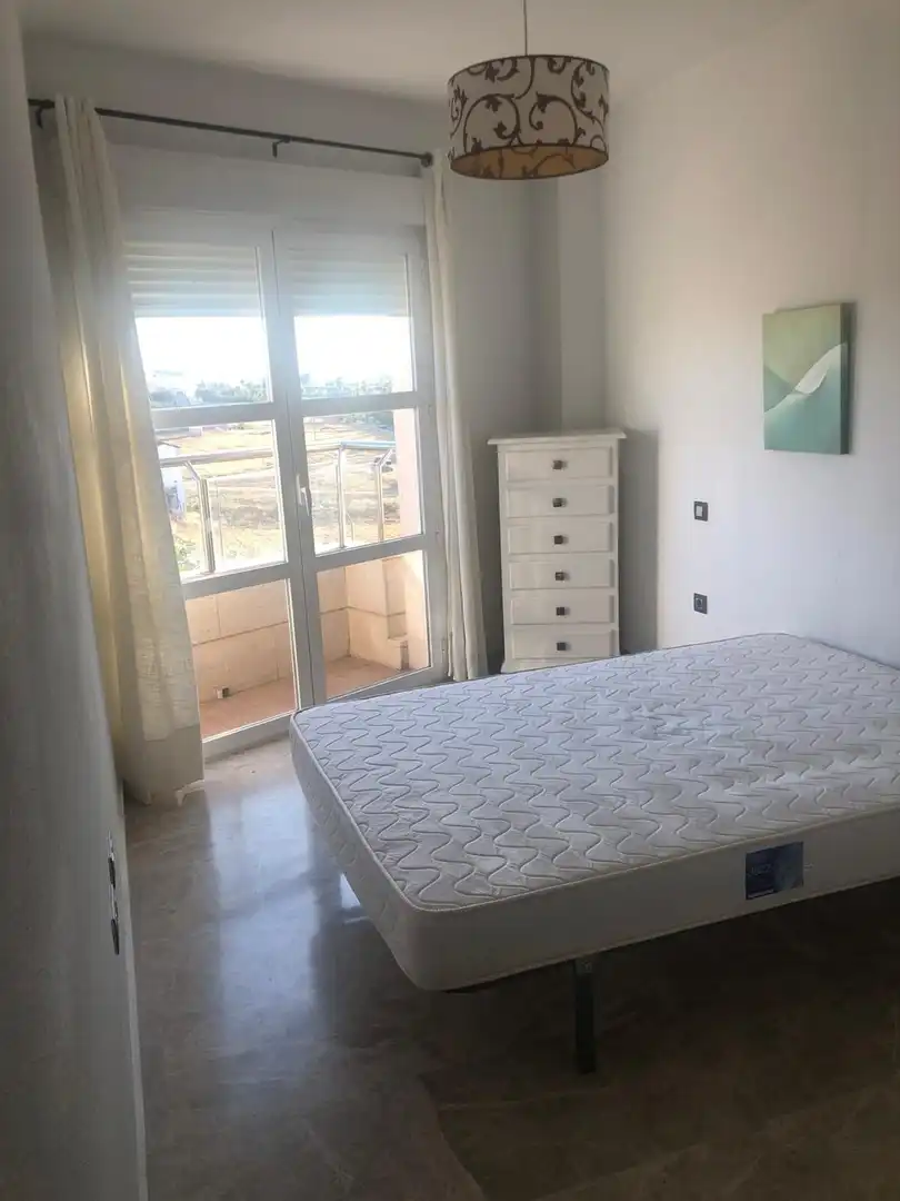 Apartament amb ascensor de lloguer a Maria Auxiliadora - Barriada de Llera, imagen 8