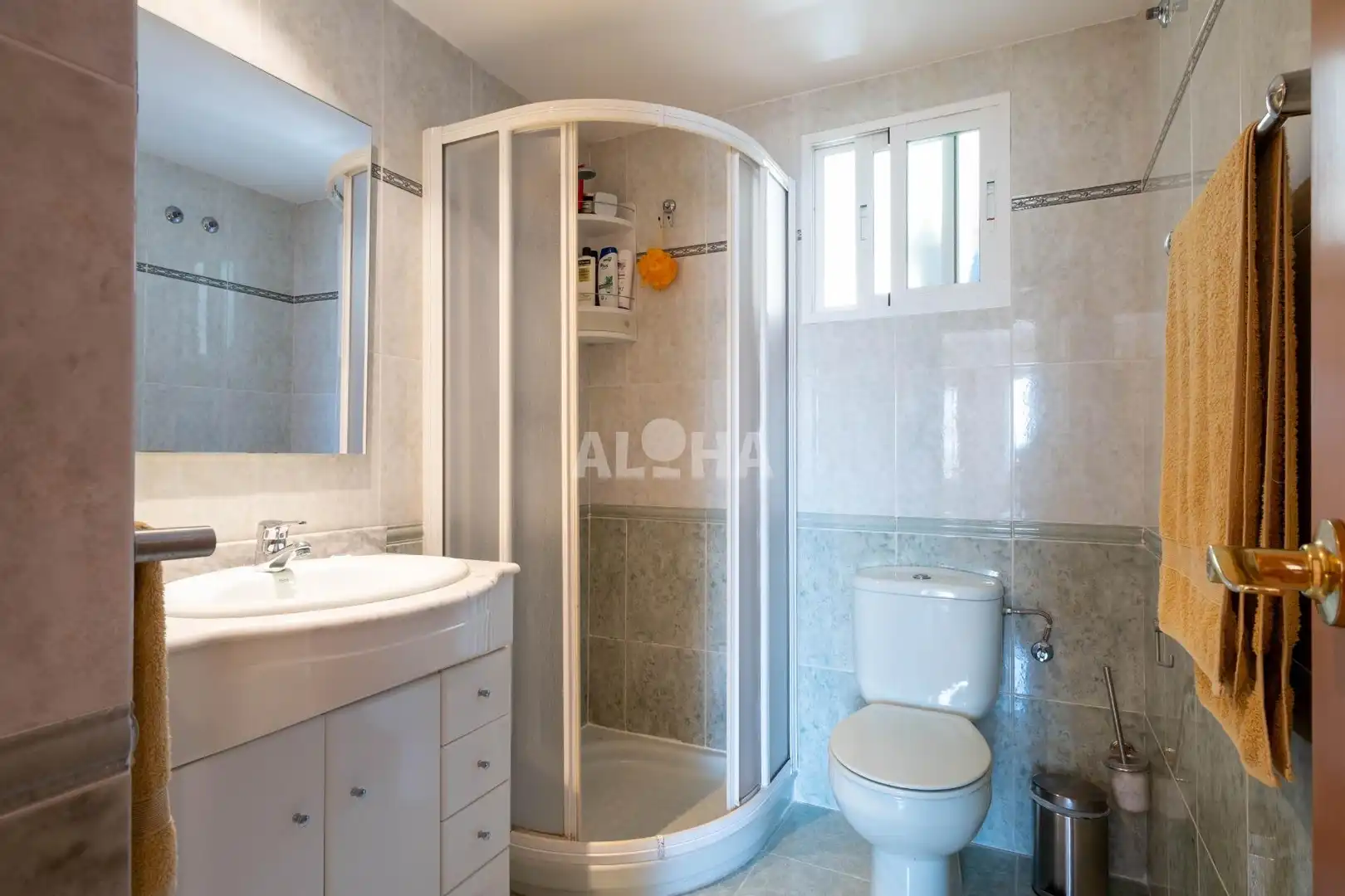 Badezimmer von Wohnung zur untervermieten in Moncada mit Klimaanlage, Heizung und Terrasse