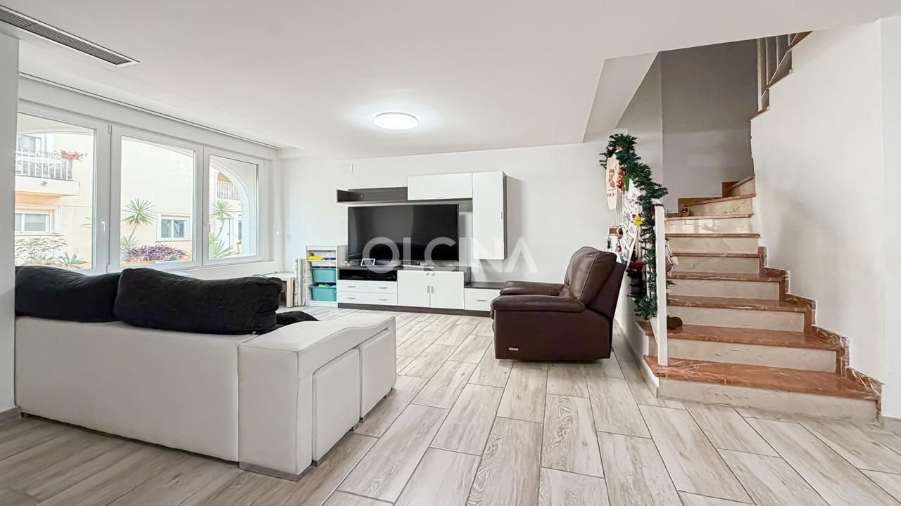 Casa adosada en venda