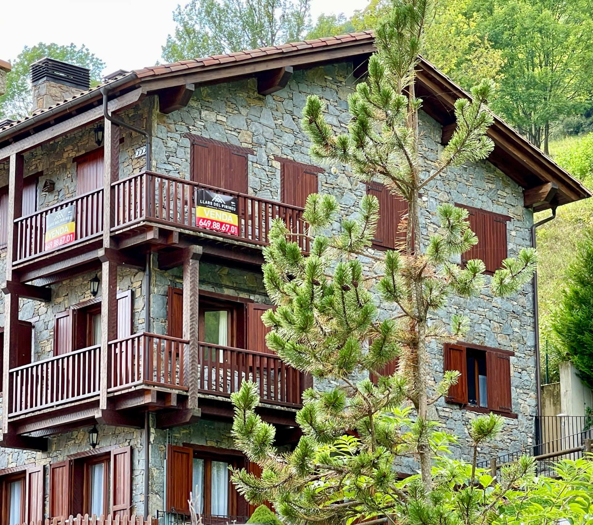Exterior view of Duplex for sale in Setcases  with Heating, Parquet flooring and Furnished