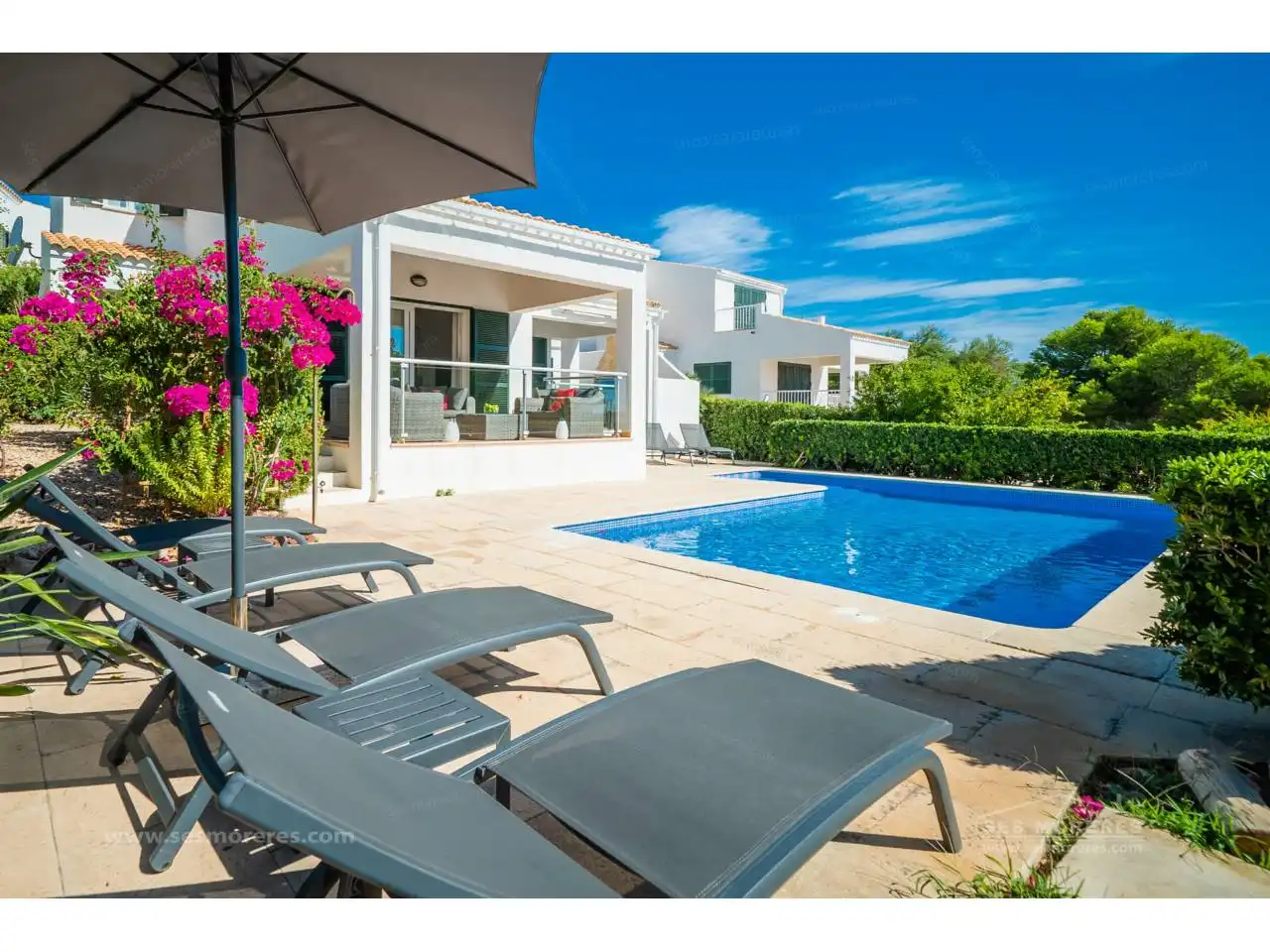 Exterior view of Houses for sale in Es Mercadal  with Air Conditioner, Private garden and Terrace