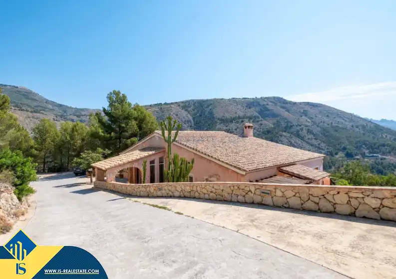Vista exterior de Casa o chalet en venta en Altea con Terraza, Piscina y Amueblado