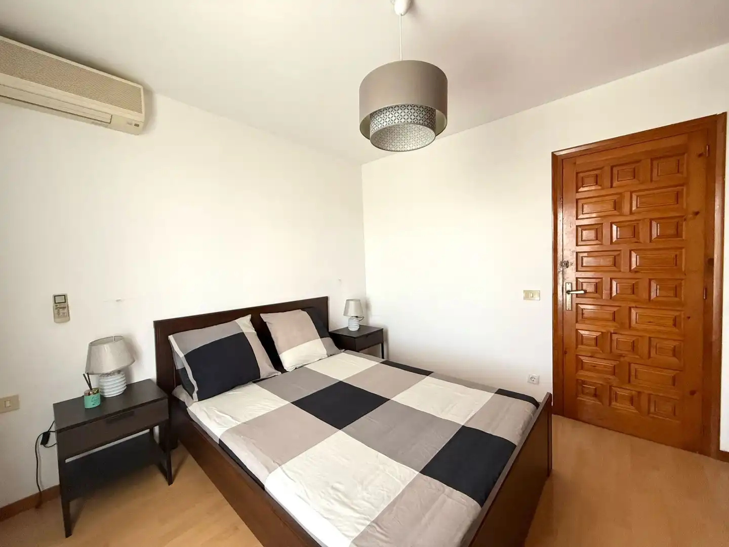 Dormitori de Casa adosada en venda en Empuriabrava amb Aire condicionat, Terrassa i Traster